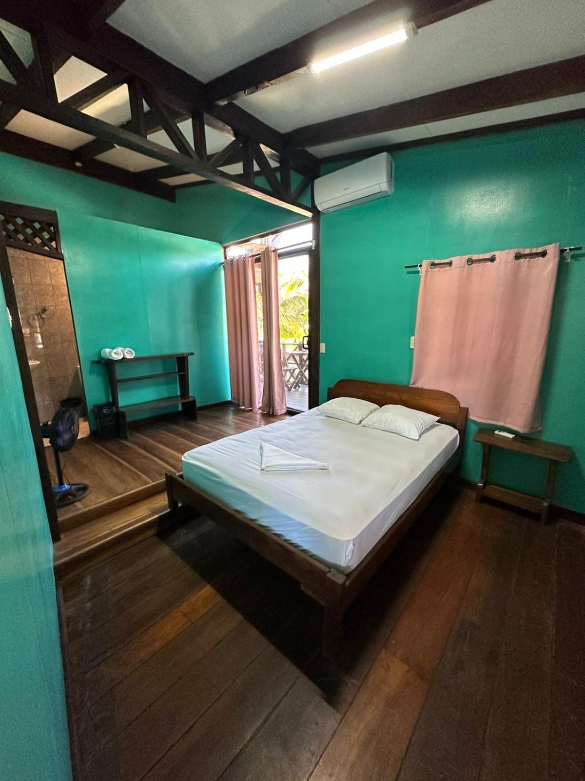 Playa Negra Brewing Beachfront Hotel Puerto Viejo de Talamanca Extérieur photo