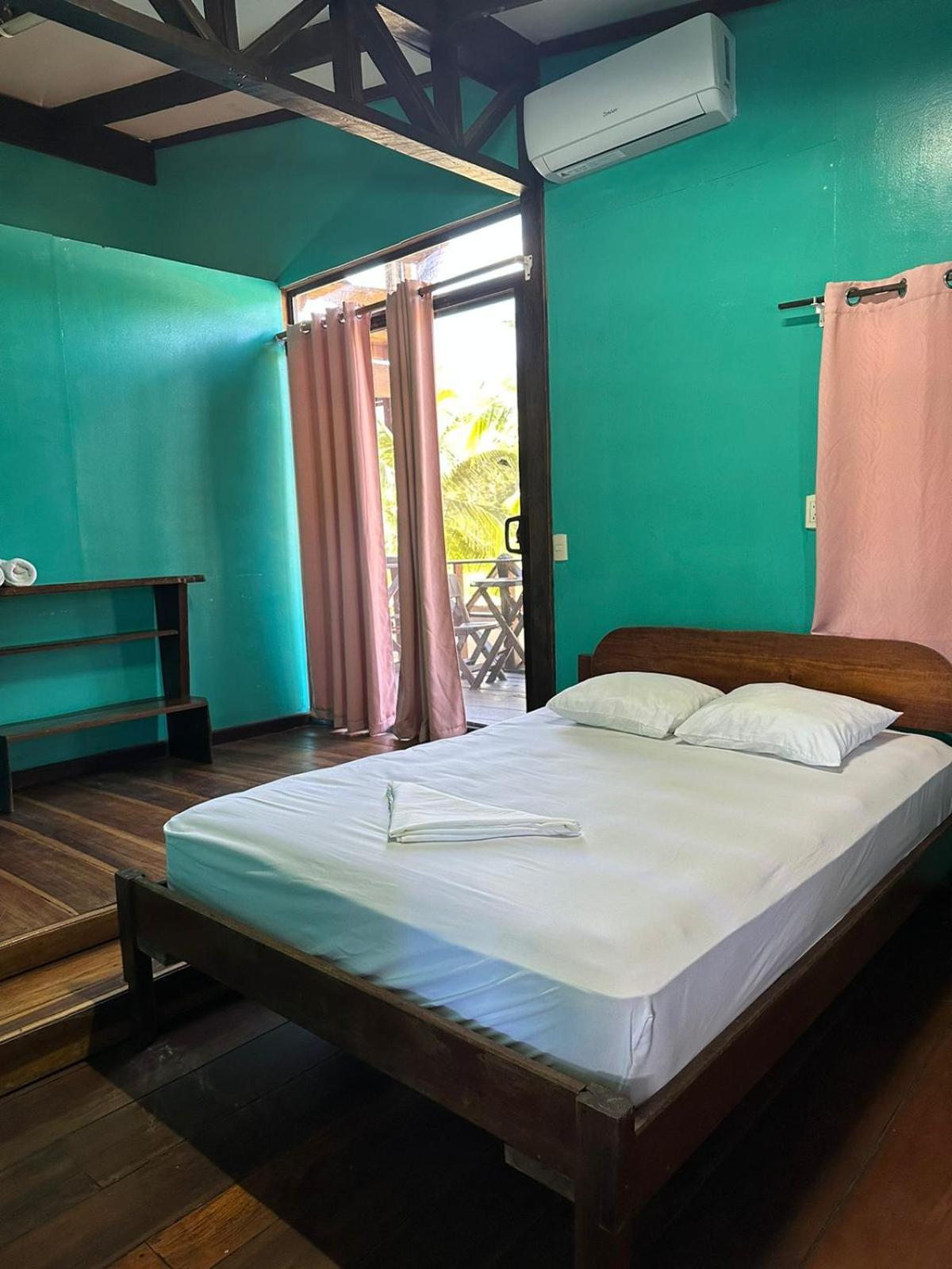 Playa Negra Brewing Beachfront Hotel Puerto Viejo de Talamanca Extérieur photo
