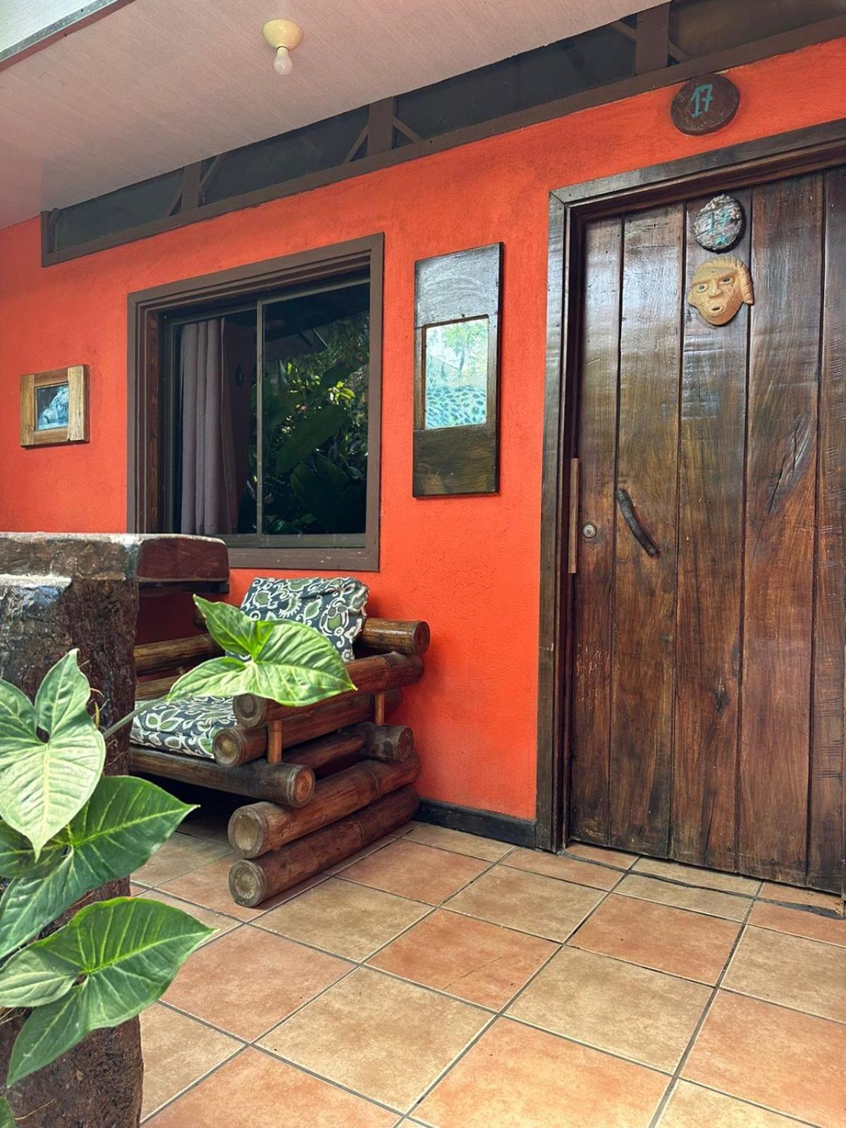 Playa Negra Brewing Beachfront Hotel Puerto Viejo de Talamanca Extérieur photo