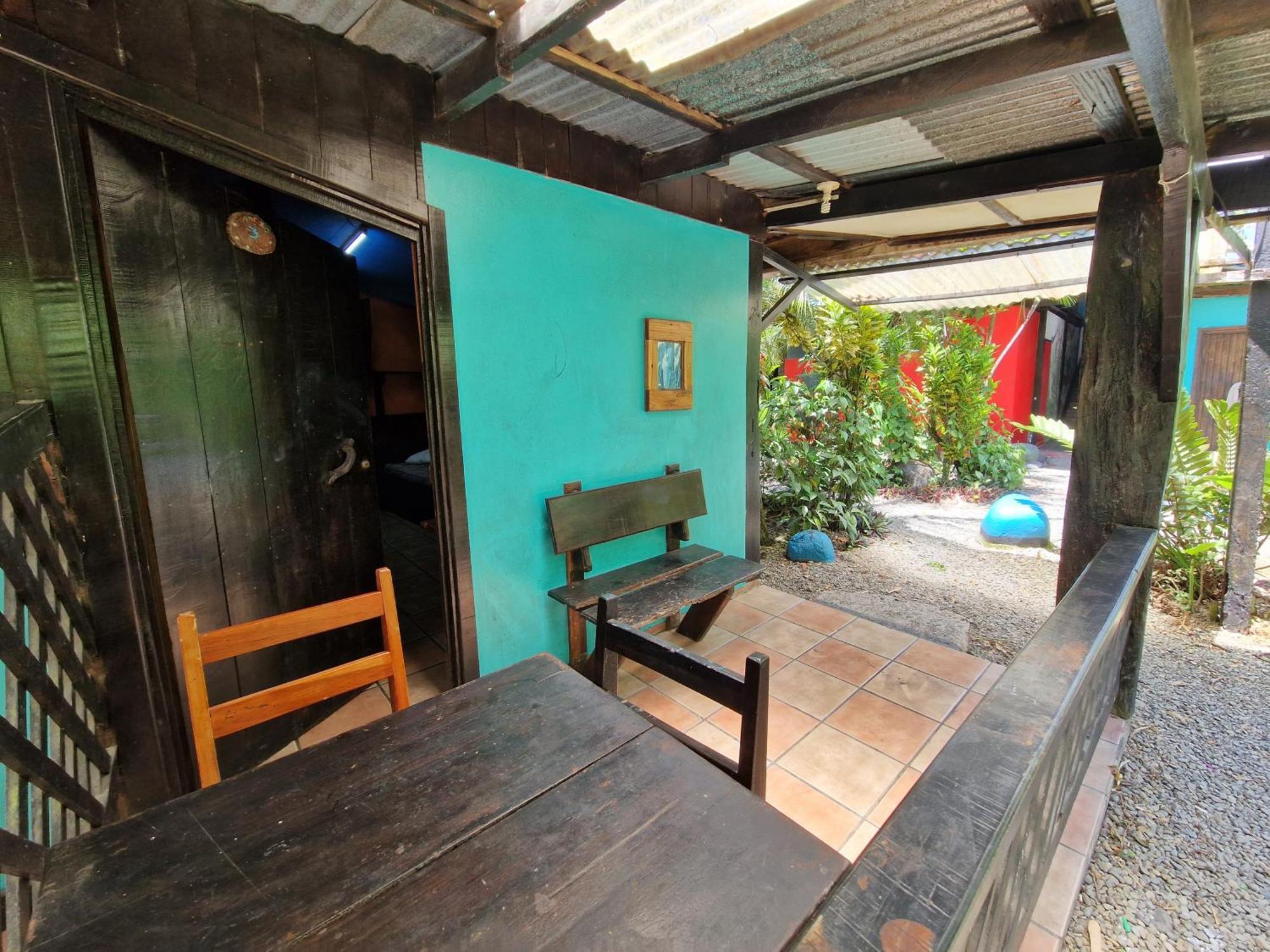 Playa Negra Brewing Beachfront Hotel Puerto Viejo de Talamanca Extérieur photo